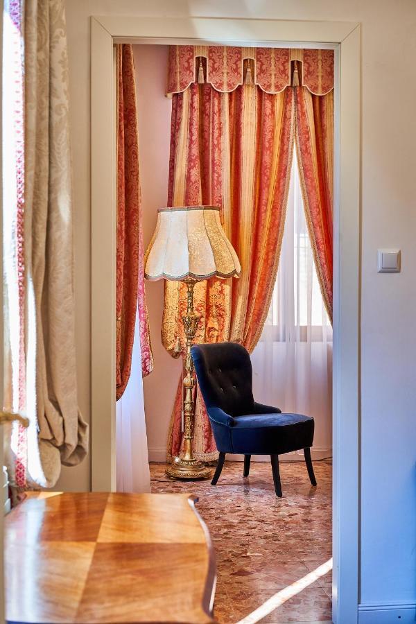 Venezianischer Palazzo Mit Kostenlosen Wlan Naehe Markusplatz Kültér fotó